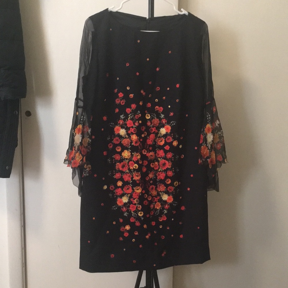 Never worn! Elie Tahari black dress size 6